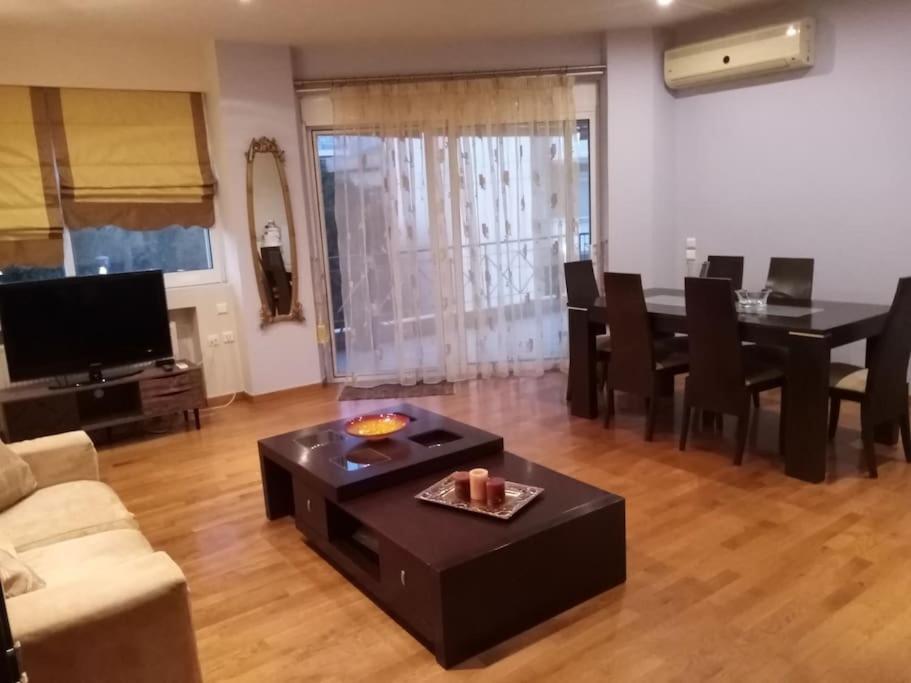 Ferienwohnung Τεσσαρι Στον Ναυτικο Ομιλο Χiου Chios Town Exterior foto